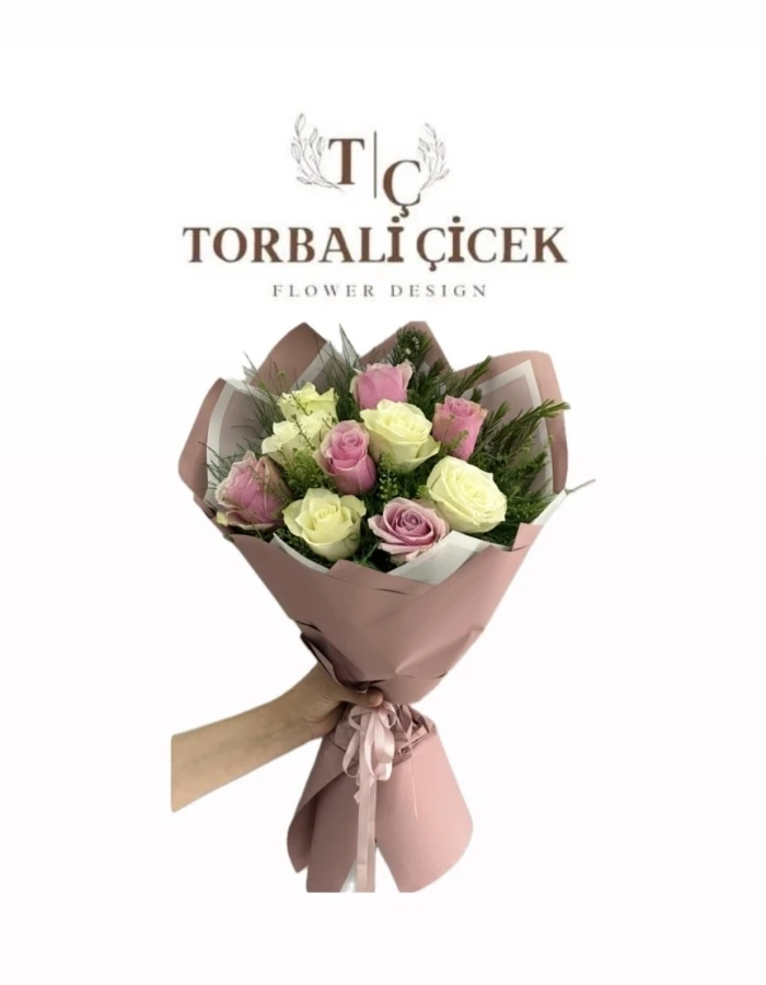 KARIŞIK RENKLİ GÜL BUKETİ